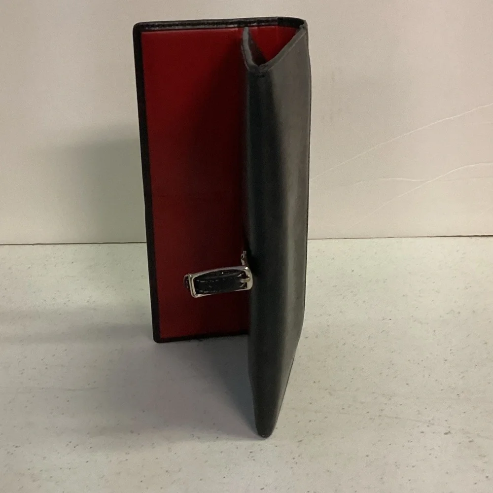 Coach Vintage Black Leather Wallet with Silver Clasp - Picture 6 of 16